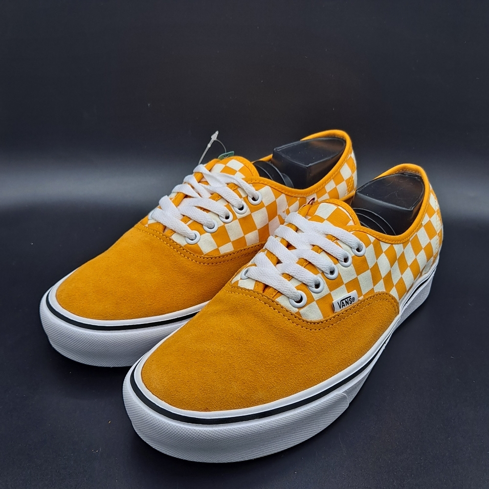 NEW Mens Vans Comfycush Authentic Checkerboard Zinnia Orange Sneaker Shoes